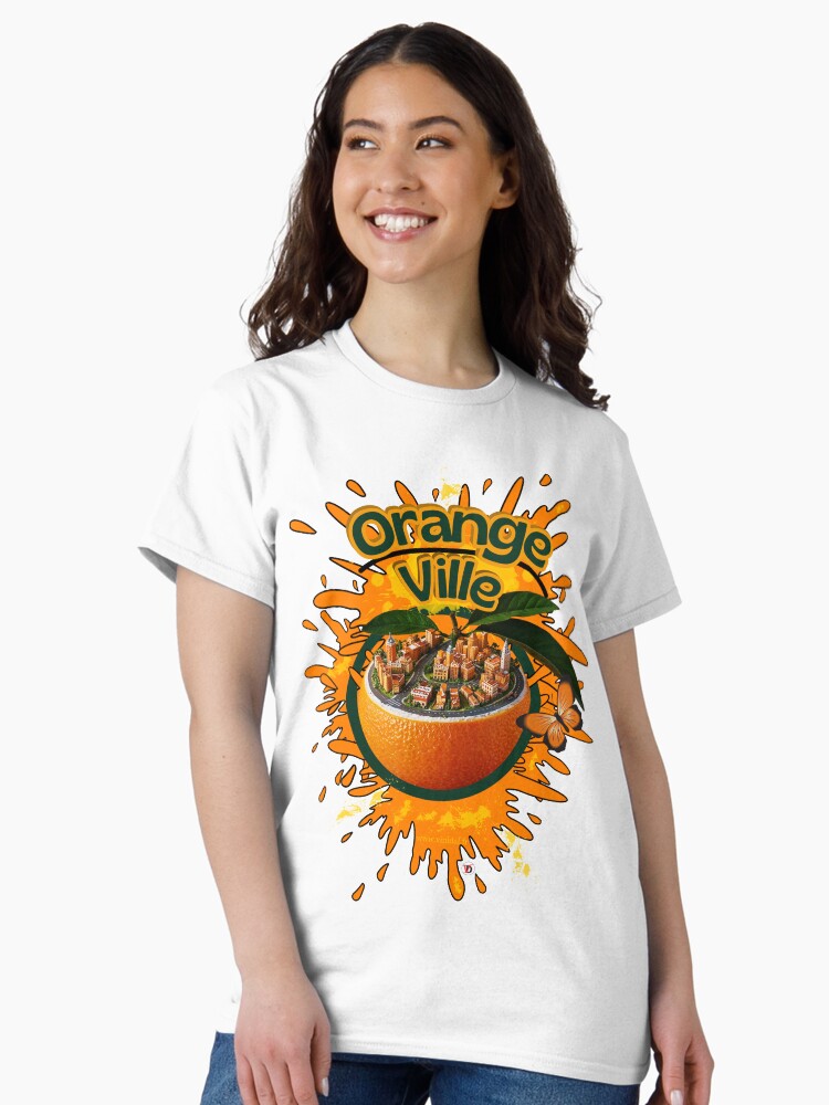Aperçu 2 sur 7. T-shirt classique avec l'œuvre OrangeVille créée et vendue par Vinidal.