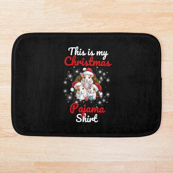 Aperçu de l'œuvre Ceci est mon t-shirt de pyjama de Noël, t-shirt de pyjama de fête de Noël assorti pour groupe familial, amoureux des cochons d'Inde, drôle de Noël créée et vendue par Dabbing Turtle Designs.