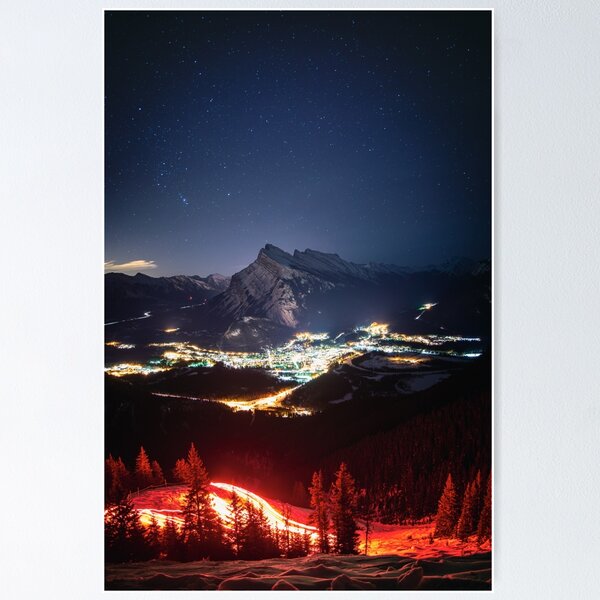 Aperçu de l'œuvre Banff Canada en hiver sous les étoiles créée et vendue par JonesyDave.