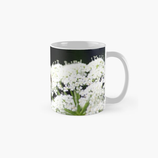 Biene in Nahaufnahme Tasse (Standard)
