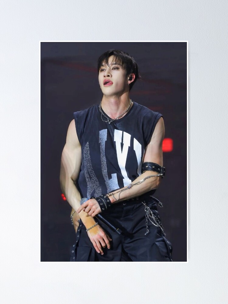 Bang Chan abs Stray Kids 合 (HOP) KPOP ot8 group photo