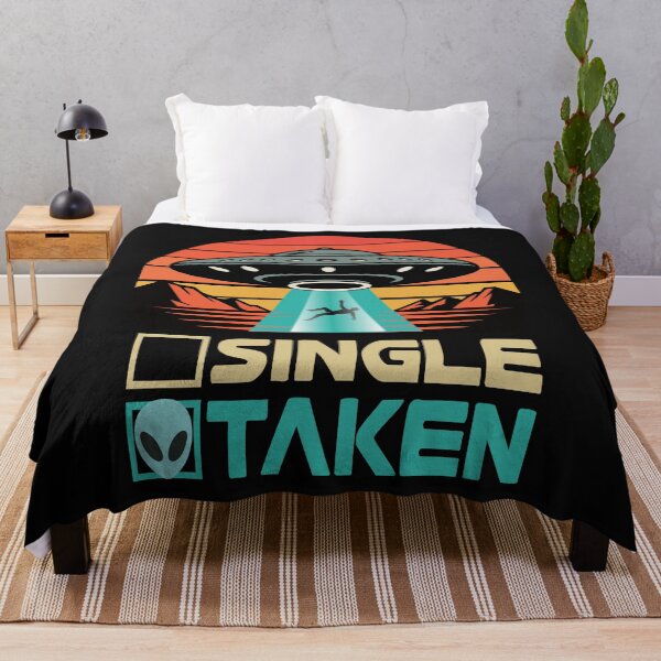 Artikelvorschau, Single oder vergeben Alien Lustiges Valentinstag UFO Raumschiff entworfen und verkauft von clothesy7.