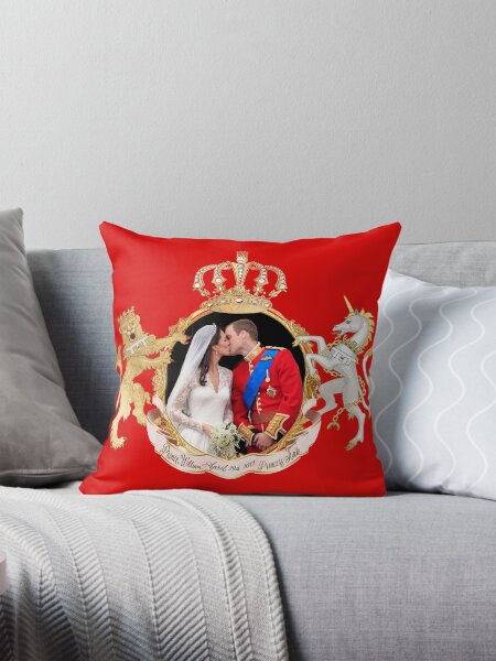 Artikel-Vorschau von Der Kuss von Prinz William und Kate, designt und verkauft von PixDezines.