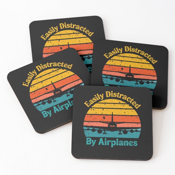 Artikelvorschau, Kopie des T-Shirts „Everything Distracted by Airplanes“ – Retro-Luftfahrtdesign entworfen und verkauft von DigitalArtByNow.