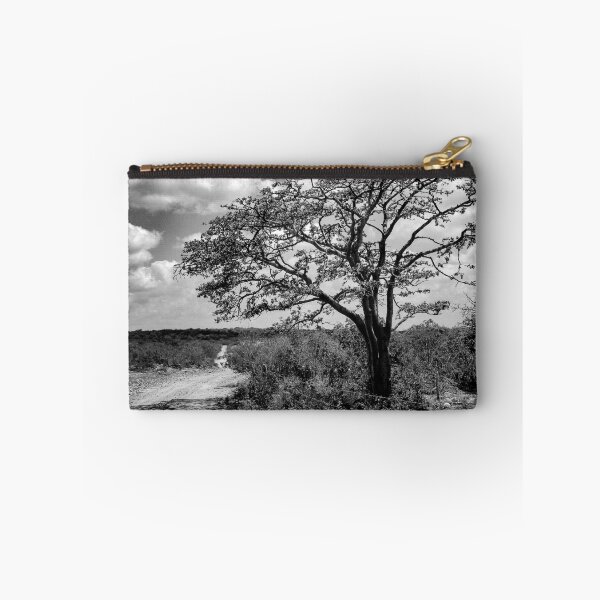 Item preview, tree and the road designed and sold by felipequeiroz.