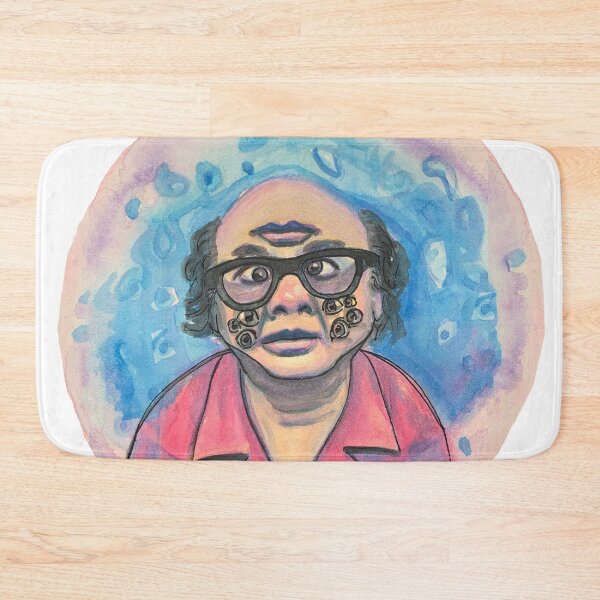 Artikelvorschau, Danny Devito stolpert entworfen und verkauft von Rachel Kenaston.