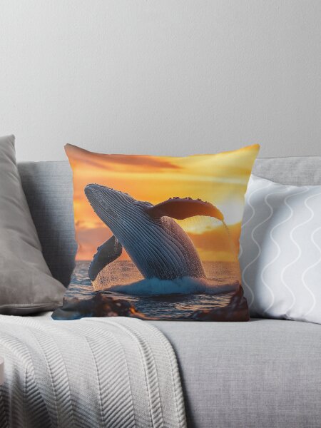 Artikel-Vorschau von Der Wal taucht bei Sonnenaufgang aus dem Wasser auf - Tierfoto, designt und verkauft von TheArtistOf2022.