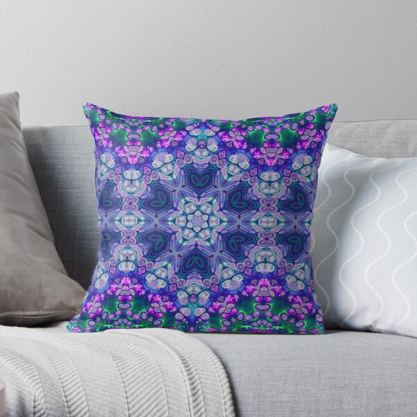 jardin lavender. Throw Pillow