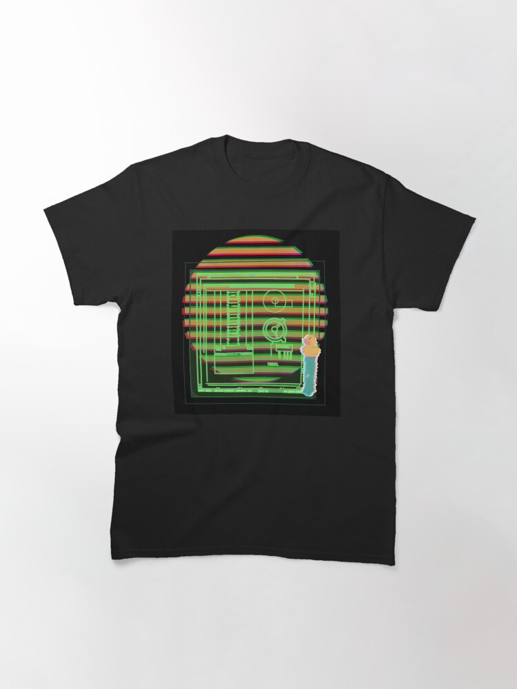 Imagen 3 de 7, Camiseta clásica con la obra Reliquia Prohibida del Silo, diseñada y vendida por aimskiis.