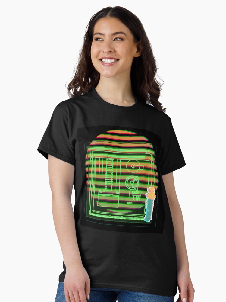 Imagen 2 de 7, Camiseta clásica con la obra Reliquia Prohibida del Silo, diseñada y vendida por aimskiis.