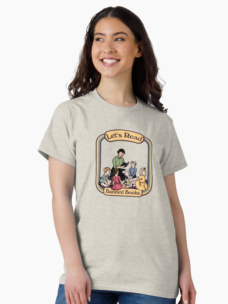 Thumbnail 2 von 7, Classic T-Shirt, Lasst uns verbotene Bücher lesen designt und verkauft von unhingedheather.