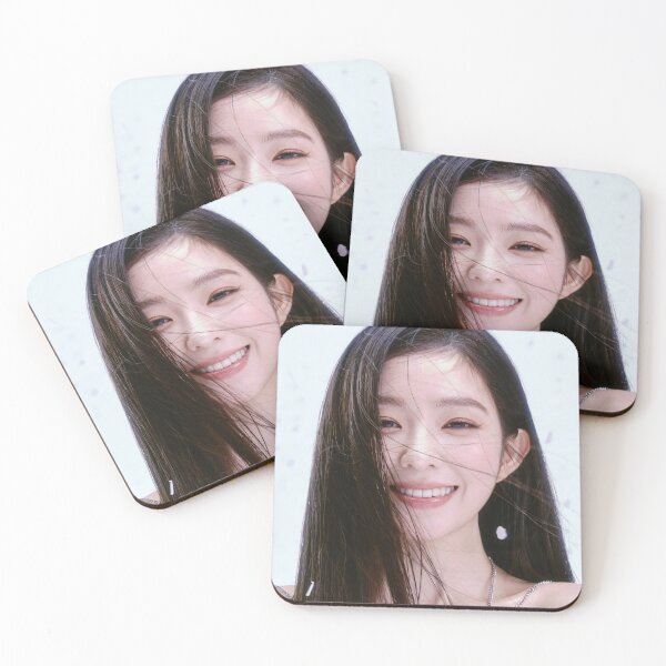 Artikelvorschau, RED VELVET IRENE WIE EINE BLUME SÜSSE TRÄUME RED VELVET COSMIC REVELUV entworfen und verkauft von Valereekmerch.