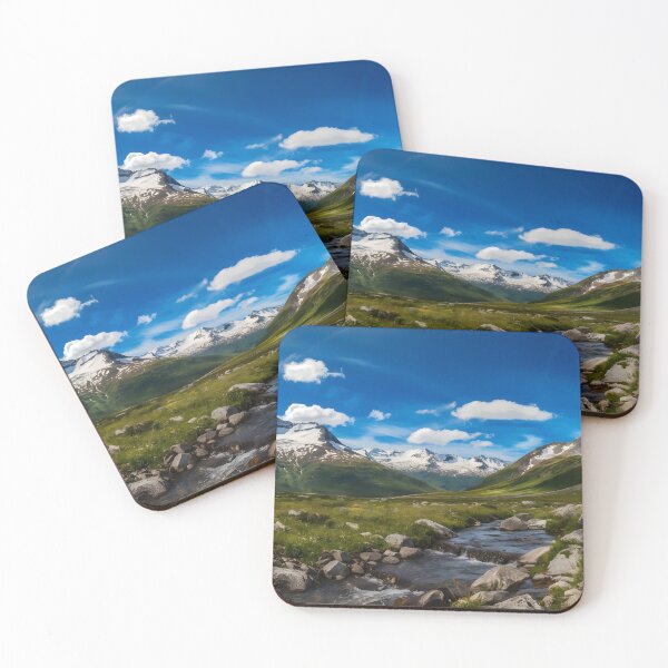 Artikelvorschau, riesige Berge in Ebenen entworfen und verkauft von AA-designstore.