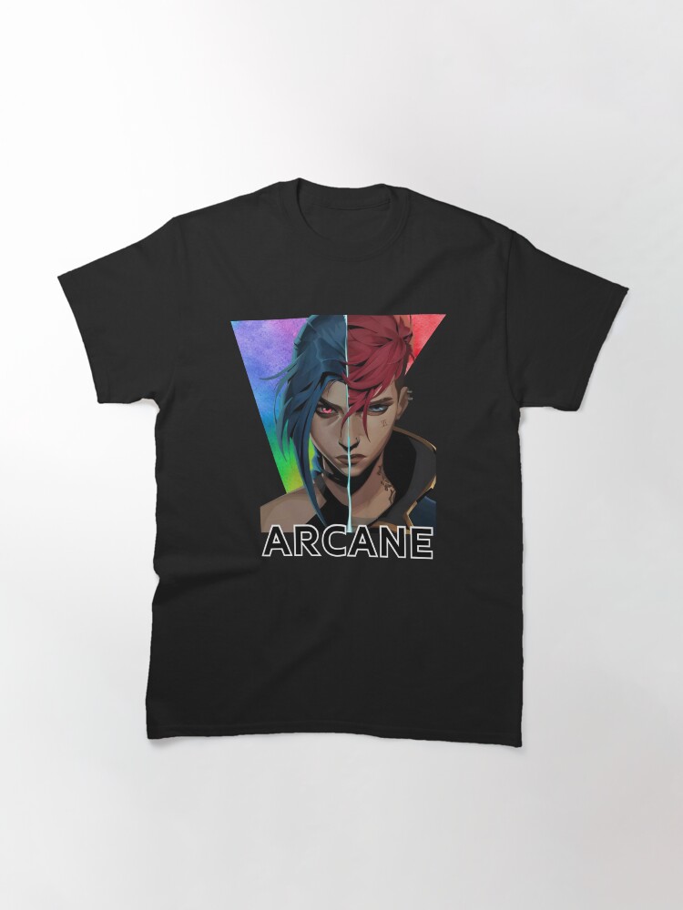 Imagen 3 de 7, Camiseta clásica con la obra Arcano Vi y Jinx, diseñada y vendida por RussCrosby.