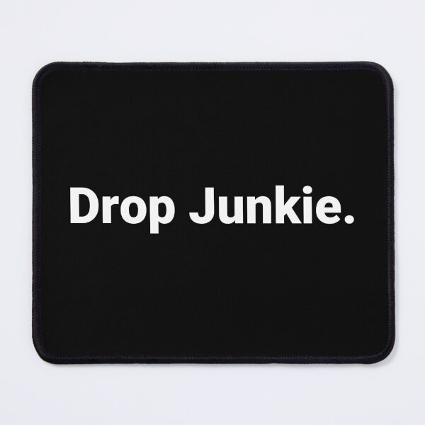 Artikelvorschau, Lass Junkie fallen. entworfen und verkauft von Text-based T-Shirts and Gifts.