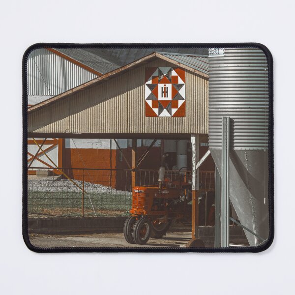 Item preview, IH Farm designed and sold by Jim Love.