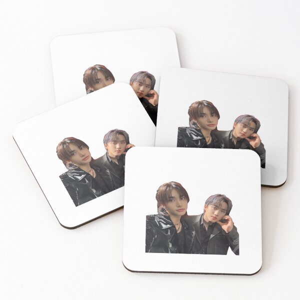Aperçu de l'œuvre ChangJin (Hyunjin et Changbin) - Stray Kids mignon Sticker créée et vendue par yamiletb141.