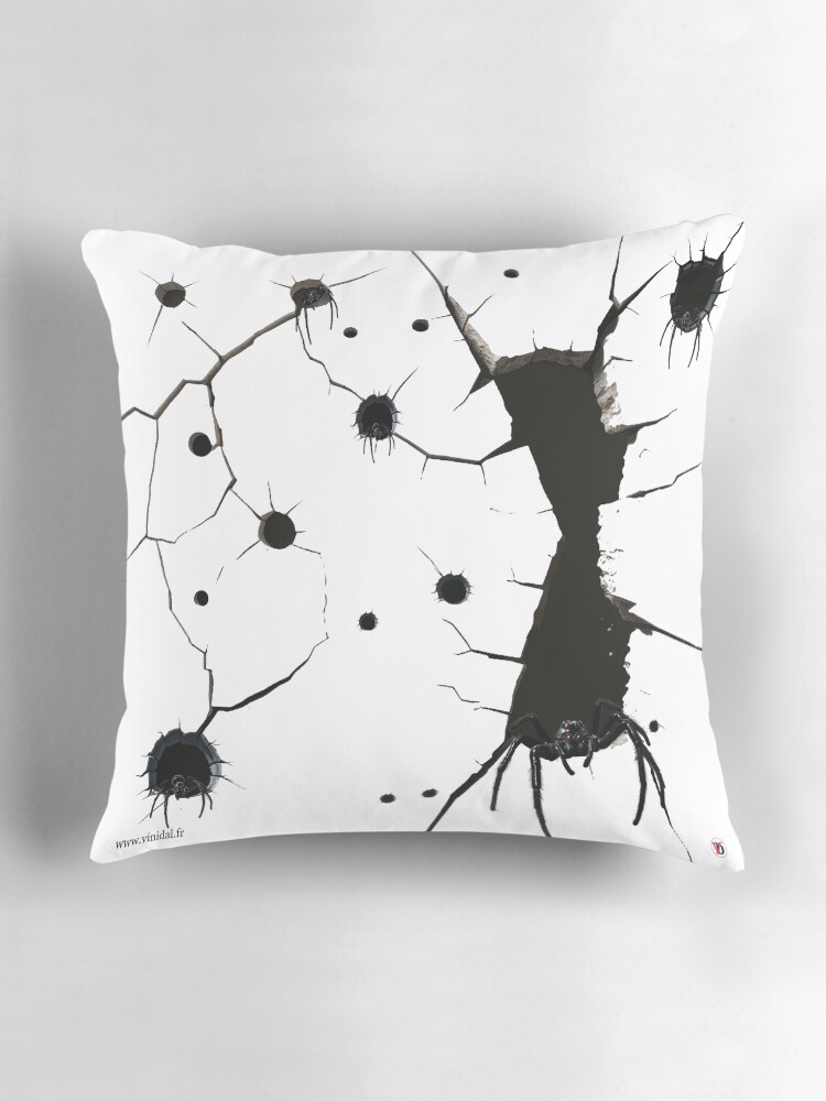 Aperçu 3 sur 4. Coussin avec l'œuvre FISSION. créée et vendue par Vinidal.