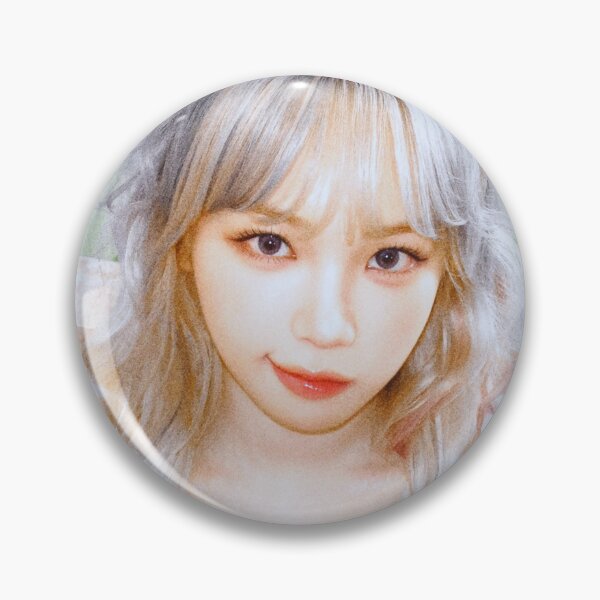 Artikelvorschau, Le Sserafim Chaewon entworfen und verkauft von Celestinya.