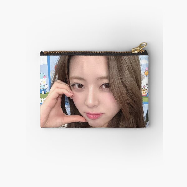 Item preview, ITZY GOLD IMAGINARY FRIEND YUNA MIDZY designed and sold by Valereekmerch.
