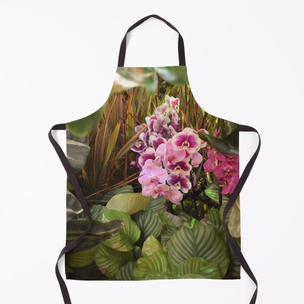 Artikelvorschau, Hübsche Orchideen inmitten der Blätter des Bellagio entworfen und verkauft von MangoSeeds.
