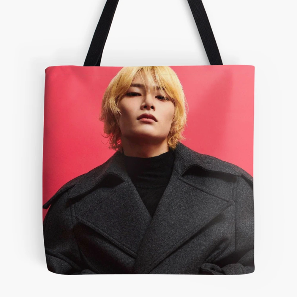 Jeongin IN hot red Rolling stone Stray Kids (스트레이 키즈) IMAGE