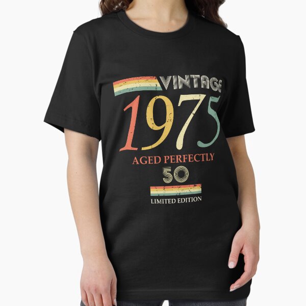 Vista previa del artículo con la obra «Regalo vintage de 1975, 50 cumpleaños, envejecido a la perfección», diseñado y vendido por RicardoTito.