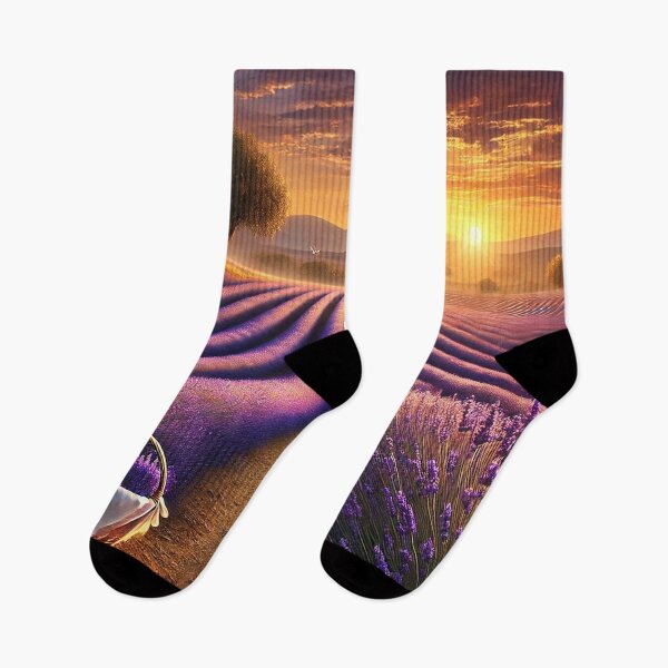 Artikelvorschau, Sonnenuntergang über Lavendelfeldern entworfen und verkauft von QuirkWears.