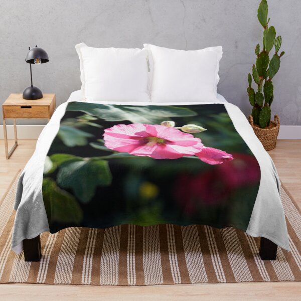Item preview, flor rosa retroiluminada designed and sold by El-images1.