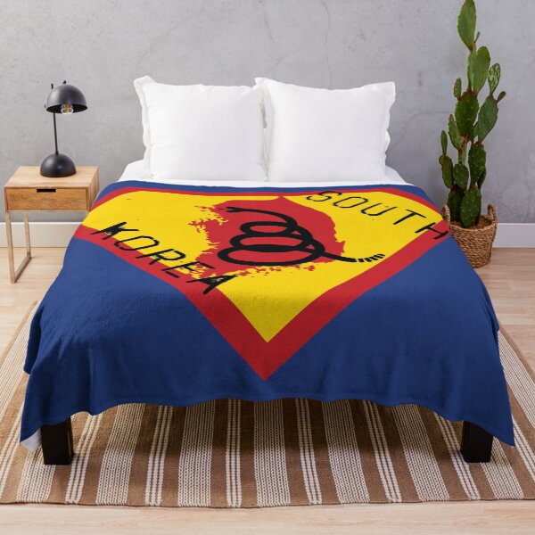 Artikelvorschau, Südkorea SHIELD - Freiheit ist die Supermacht - Moderne Gadsden-Schlangenflagge - Don't Tread On Me SUPERHERO-Buchstabendesign entworfen und verkauft von pelagio.