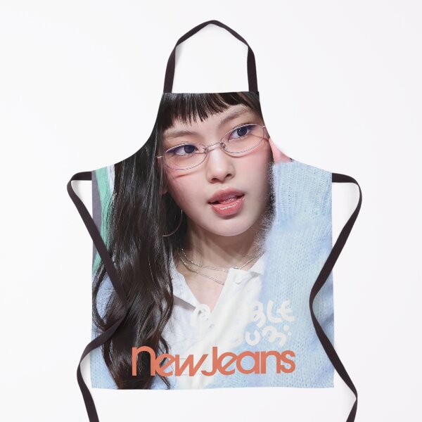 Artikelvorschau, Hyein Supernatural Bubble Gum Right Now Wie süß Super schüchtern Cool mit dir ETA New Zip entworfen und verkauft von Valereekmerch.