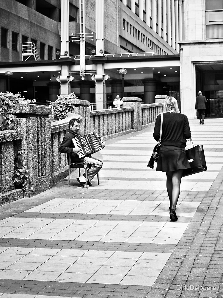 Shopping Begging by Delbaere