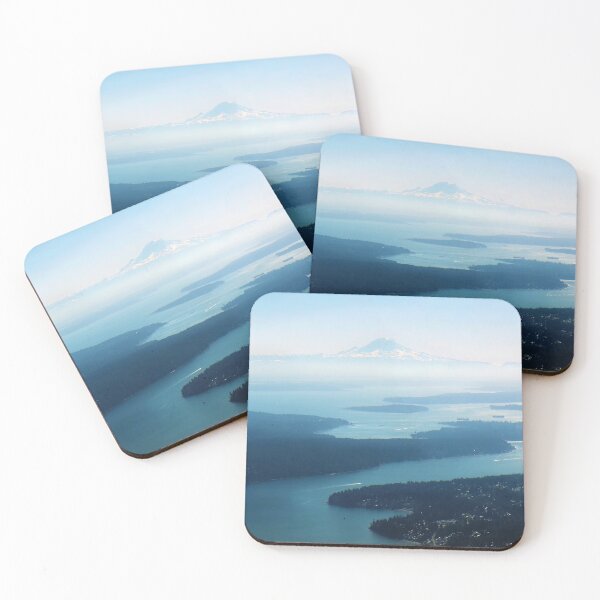 Artikelvorschau, Mount Rainier vom Puget Sound aus entworfen und verkauft von flyscenicair.