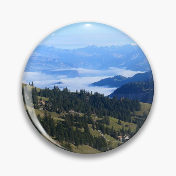 Aperçu de l'œuvre Vue du Rigi sur la mer de brouillard créée et vendue par ChicVoyagePics.