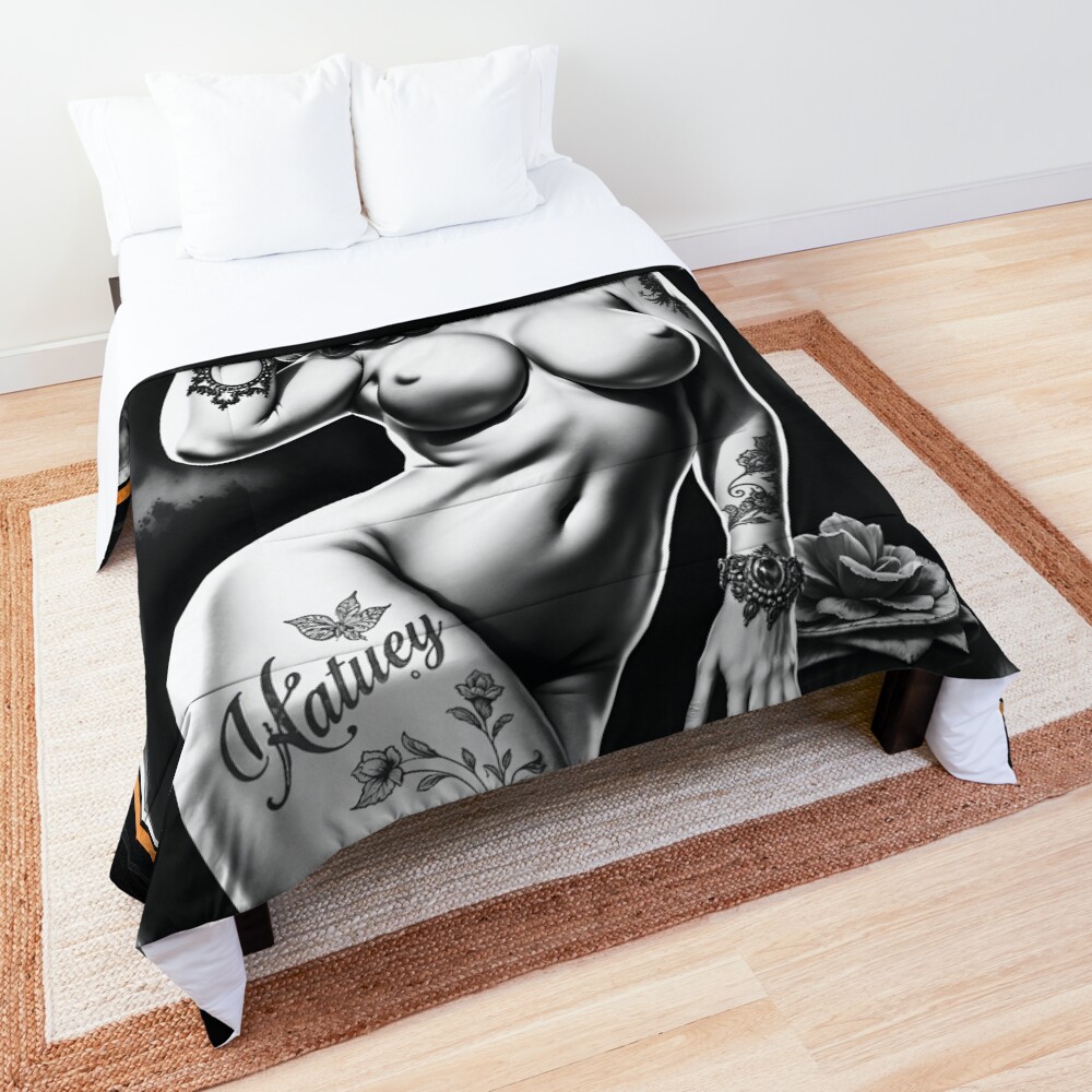 Vintage Black And White Sultry Pinup Glamour Girl Nude AI Concept Art by Xzendor7 | A Sensual Beauty 3 Vintage Black And White Sultry Pinup Glamour Girl Nude Mesmerizing AI Concept Art by Xzendor7 Decorative Art Print Comforter