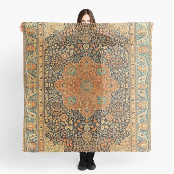 Aperçu de l'œuvre Tapis persan antique Mohtashem Kashan imprimé créée et vendue par Vicky Brago-Mitchell®.