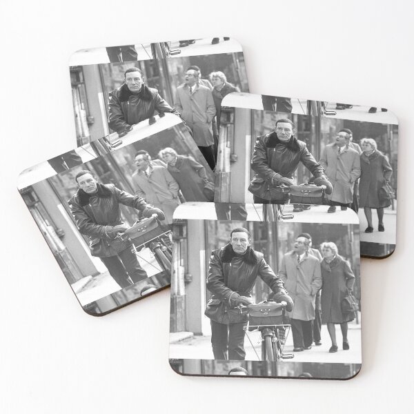 Item preview, vr 3803 / finition 2025 -  Olivier Reporter Photo sur: 68 - Les Gens de Paris 1975  - Okaio-Umin Créations Olavia-Olao designed and sold by o.okaïo.