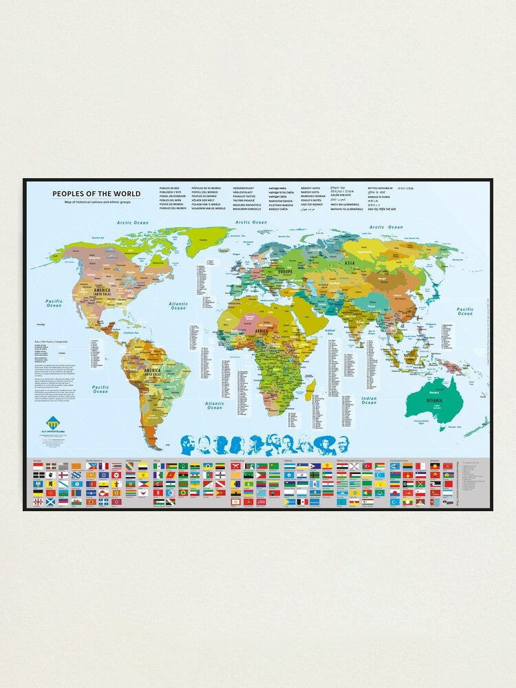 Aperçu 1 sur 3. Impression photo avec l'œuvre Carte des peuples du monde créée et vendue par Multinatio.