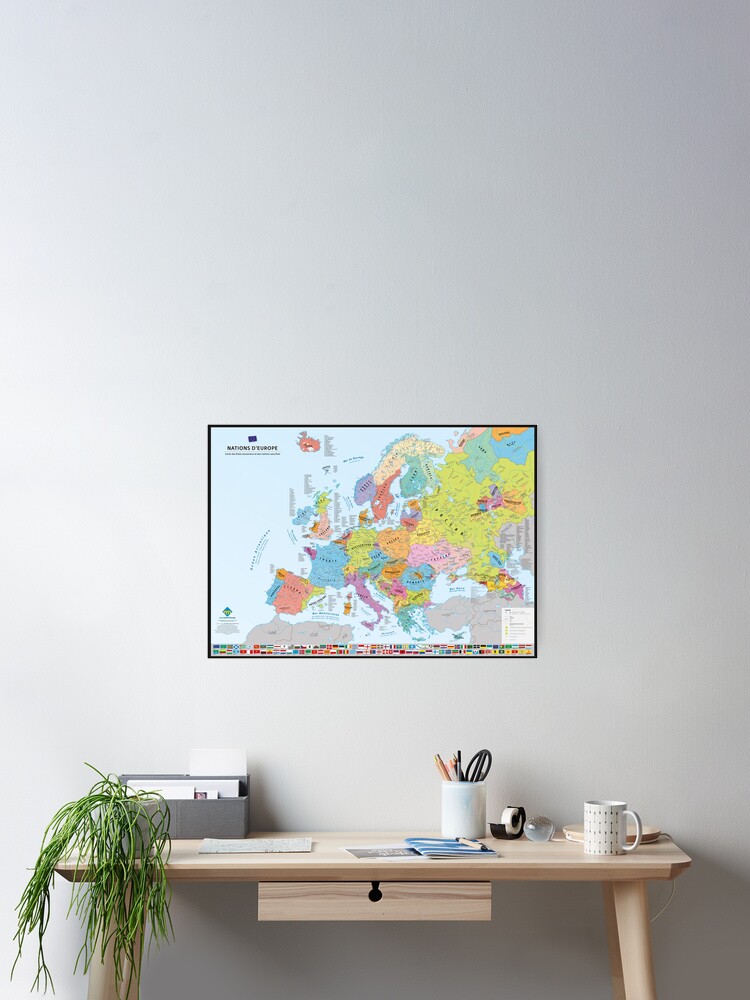 Aperçu 1 sur 3. Poster avec l'œuvre "Nations d'Europe" : Carte des nations historiques d'Europe (en français) créée et vendue par Multinatio.