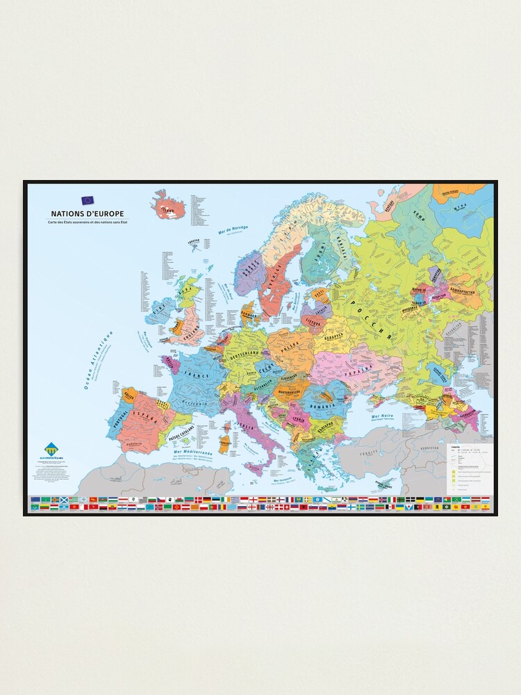 Aperçu 1 sur 3. Impression photo avec l'œuvre "Nations d'Europe" : Carte des nations historiques d'Europe (en français) créée et vendue par Multinatio.