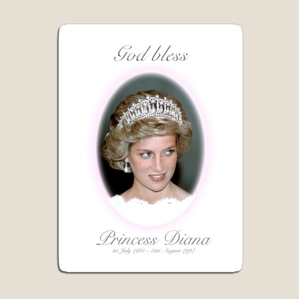 Medium Princess Diana in Gold