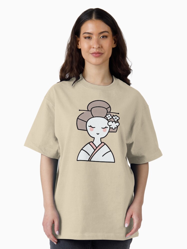 Thumbnail 2 von 7, Oversized T-Shirt, Geisha kawaii designt und verkauft von Kobeko.
