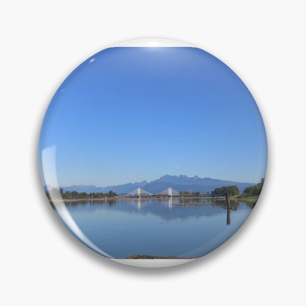 Artikelvorschau, Wasser Berge Himmel Reflexionen Hängebrücke entworfen und verkauft von ispeak.