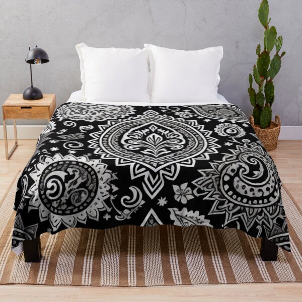 Aperçu de l'œuvre Copie du mandala floral complexe en noir et blanc - Charme bohème créée et vendue par WildStroke.