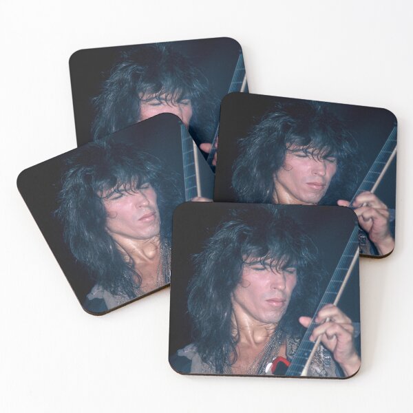 Item preview, George Lynch - Photograph designed and sold by ConcertImages.