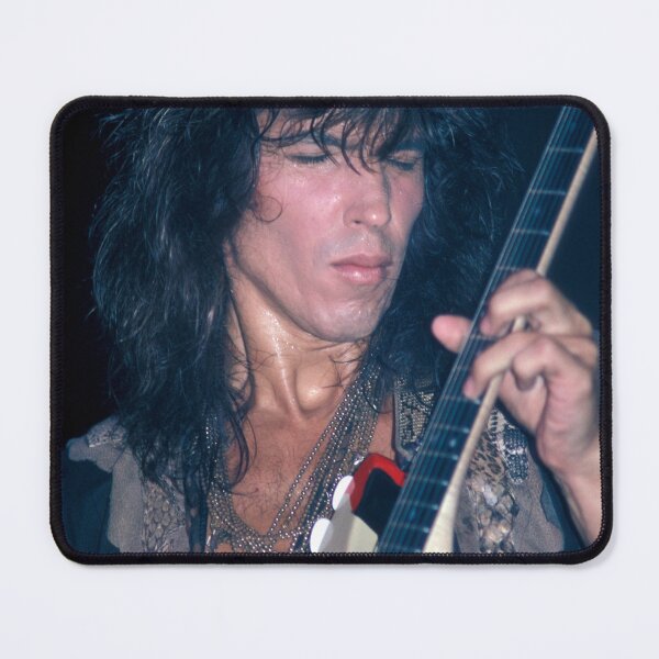 Item preview, George Lynch - Photograph designed and sold by ConcertImages.