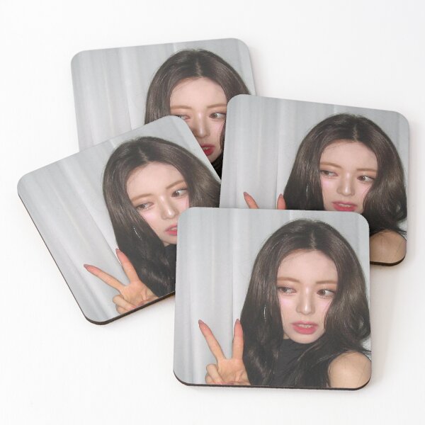 Item preview, ITZY GOLD IMAGINARY FRIEND YUNA MIDZY designed and sold by Valereekmerch.