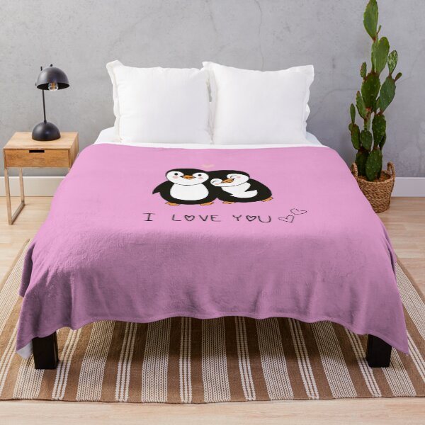 Aperçu de l'œuvre Duo adorable : T-shirt Saint-Valentin à thème cœur créée et vendue par ChitraWoman.