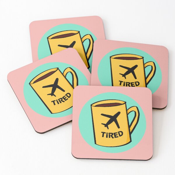Artikelvorschau, Kaffeebecher mit Aufschrift "Flugzeugmüde" entworfen und verkauft von AdventuresOy.
