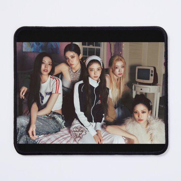Item preview, GOLD ITZY (KPOP) designed and sold by jaofnn.